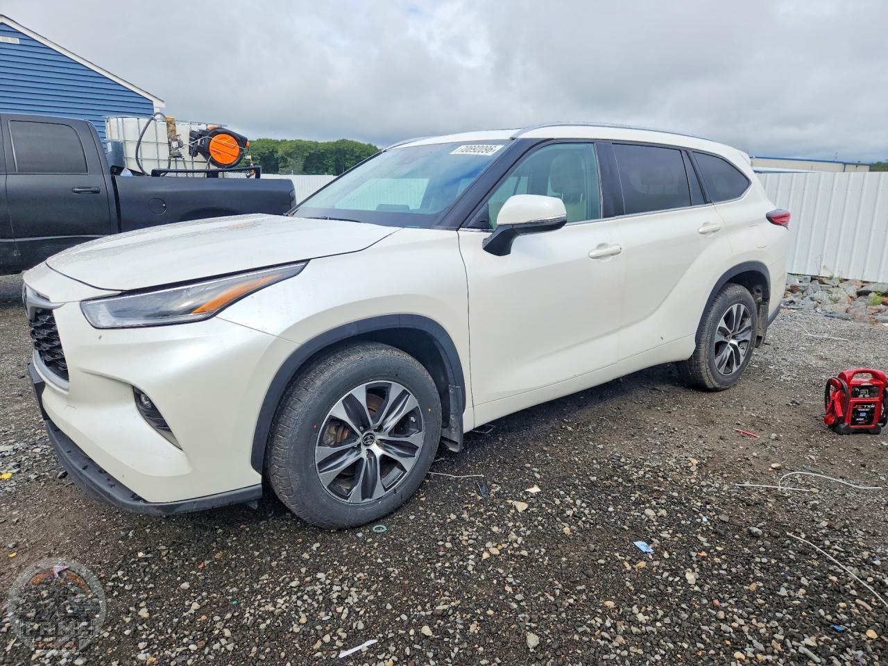 2021 TOYOTA HIGHLANDER