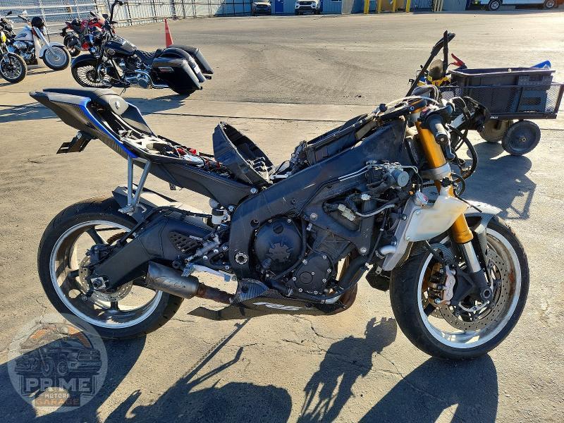 2012 YAMAHA YZFR1