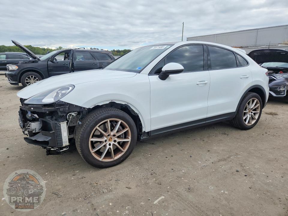 2021 PORSCHE CAYENNE