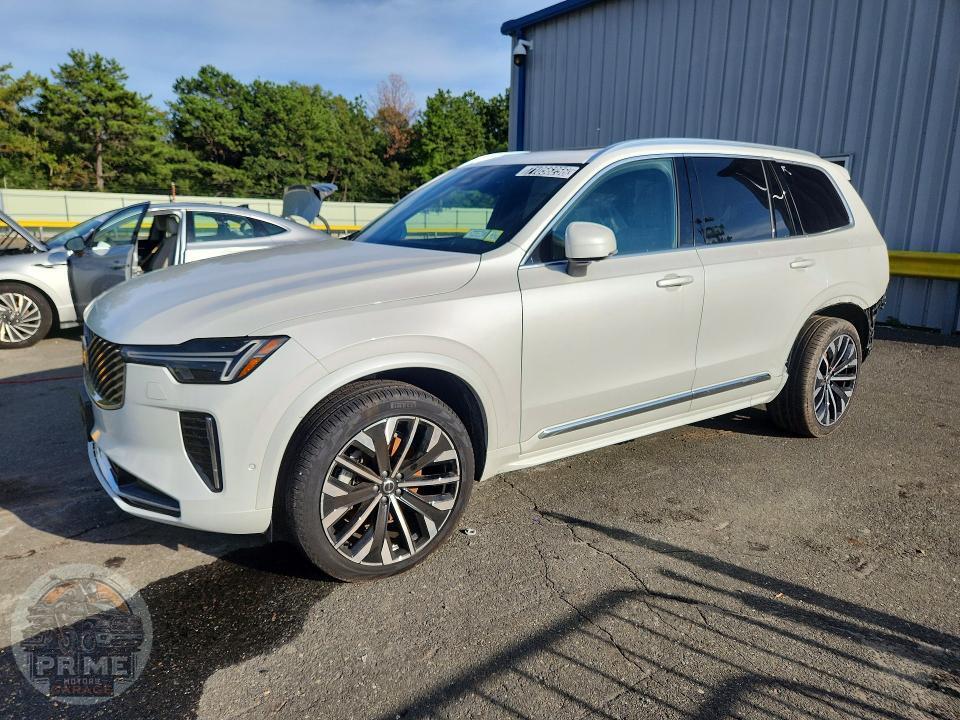 2026 VOLVO XC90