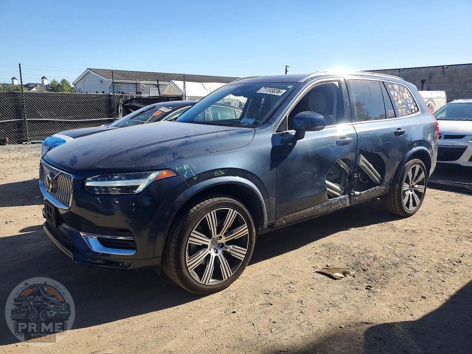 2024 VOLVO XC90