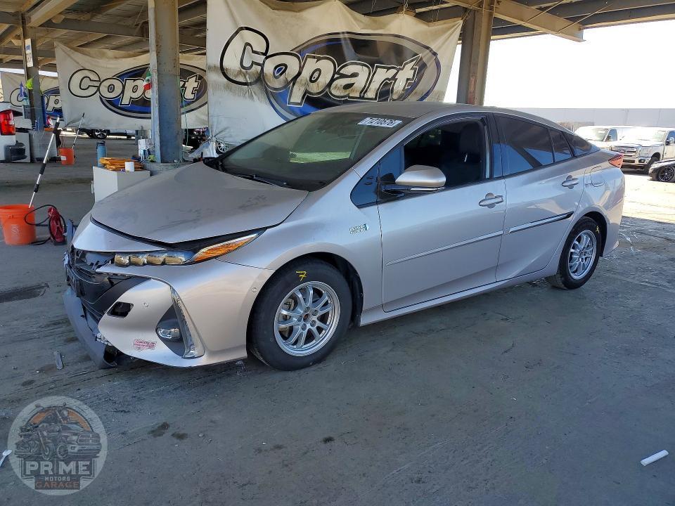 2020 TOYOTA PRIUS