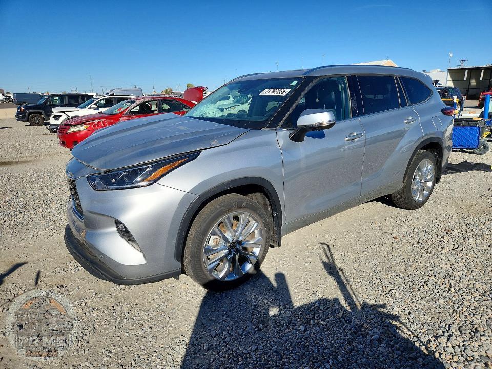 2023 TOYOTA HIGHLANDER