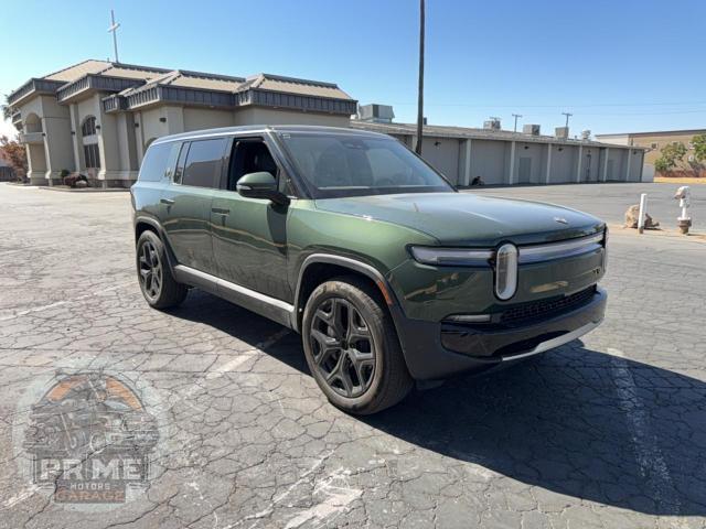 2026 RIVIAN R1S