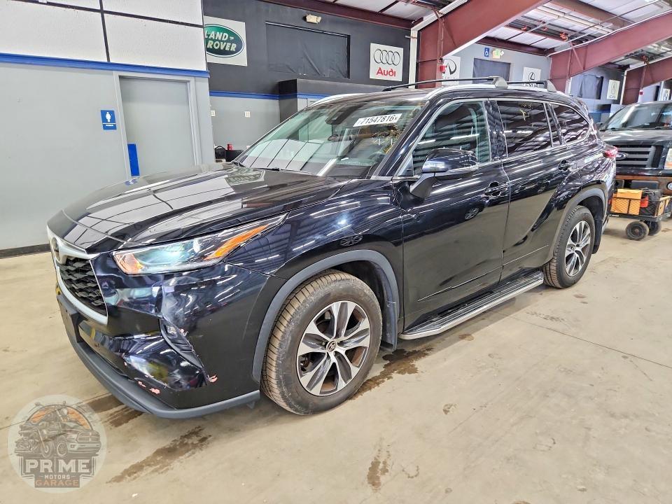 2021 TOYOTA HIGHLANDER