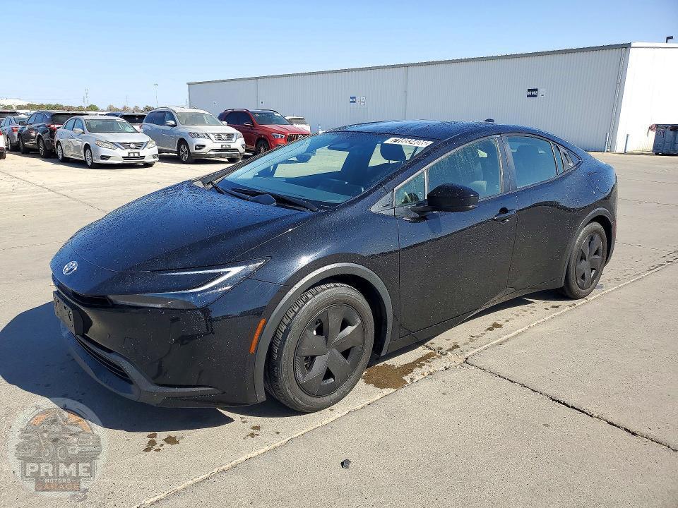 2024 TOYOTA PRIUS