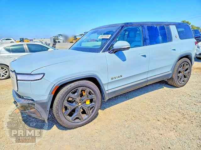 2023 RIVIAN R1S