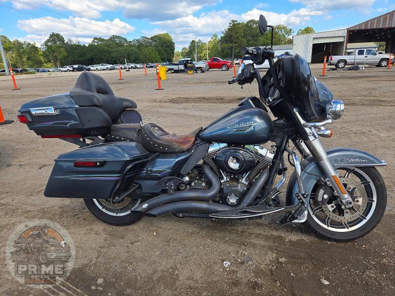 2015 HARLEY-DAVIDSON FLHTCU (ULTRA CLASSIC ELECTRA GLIDE)