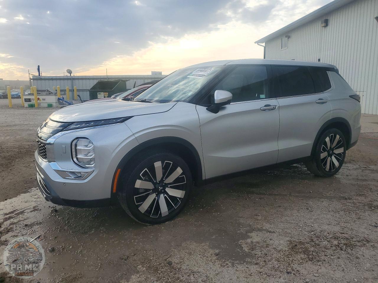2025 MITSUBISHI OUTLANDER