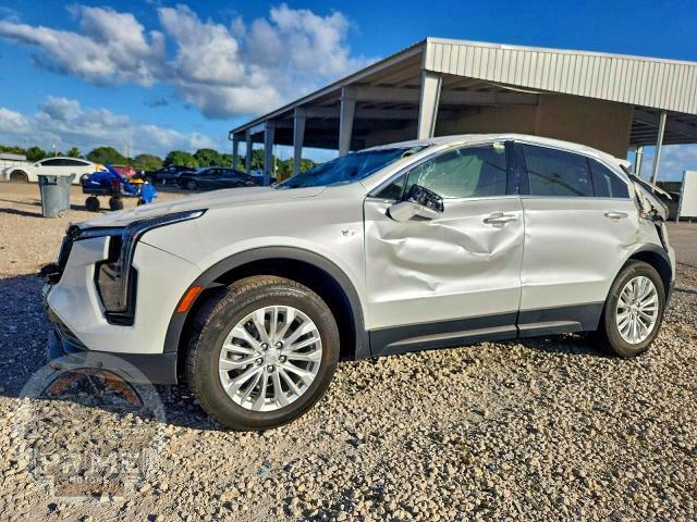 2024 CADILLAC XT4