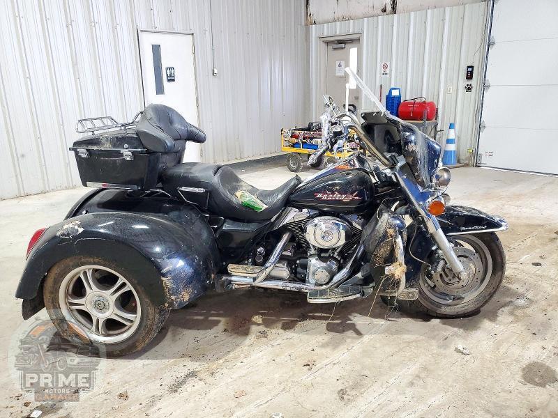 2004 HARLEY-DAVIDSON FLHRI (ROAD KING )