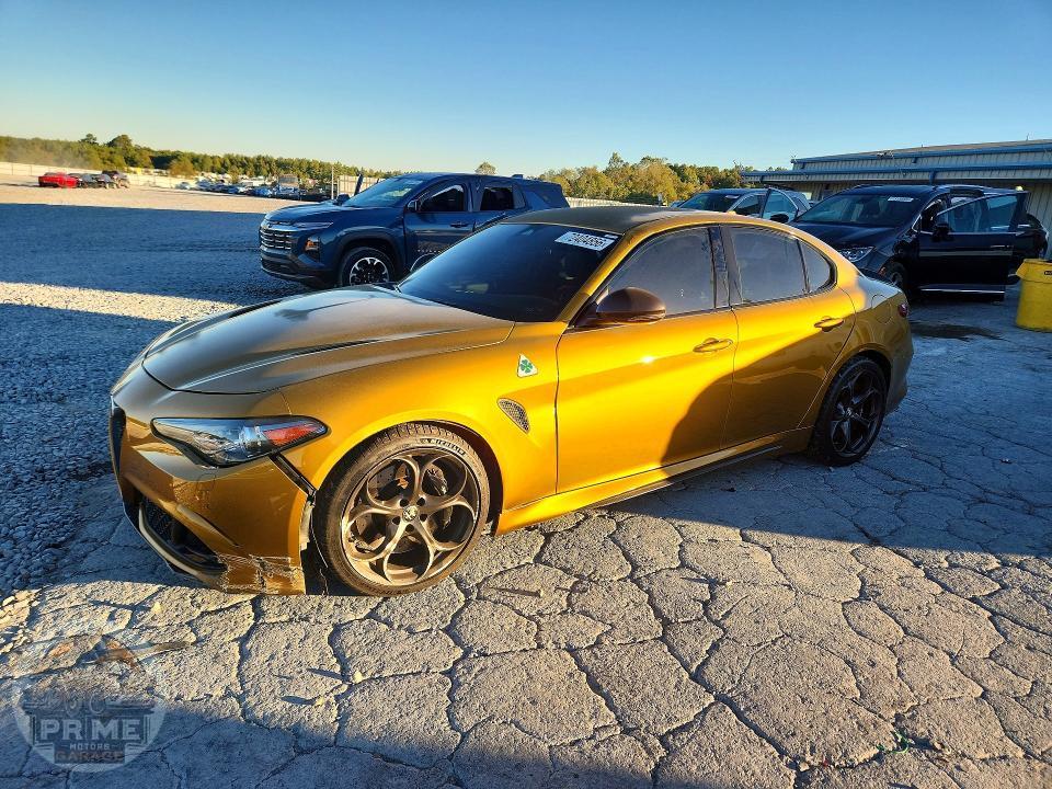 2021 ALFA ROMEO GIULIA