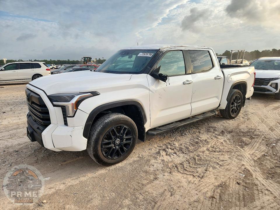 2026 TOYOTA TUNDRA