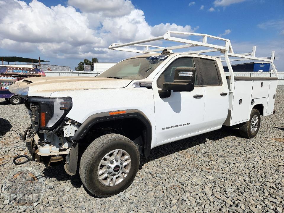 2024 GMC SIERRA