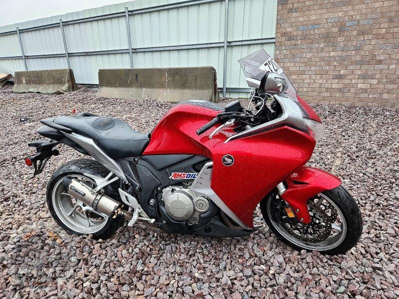 2010 HONDA VFR1200