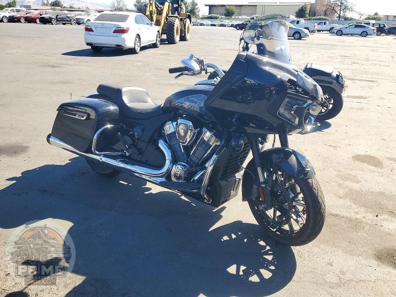 2021 INDIAN MOTORCYCLE CO. CHALLENGER