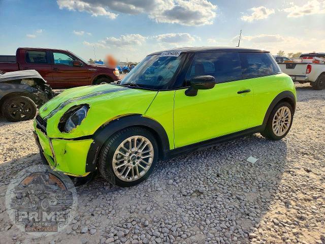 2025 MINI COOPER