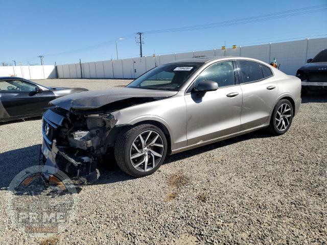 2020 VOLVO S60