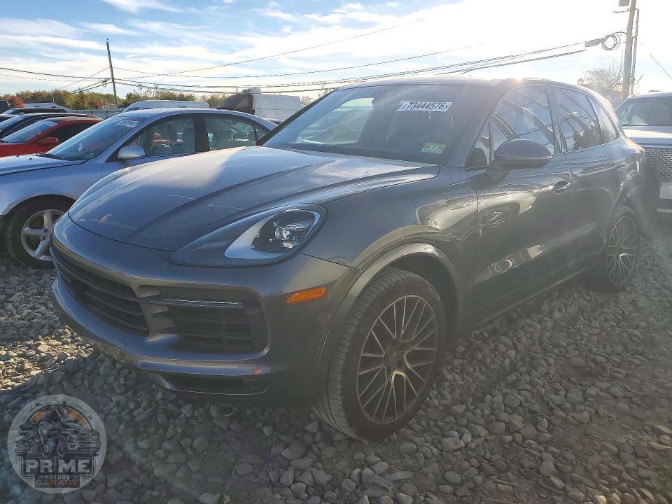 2021 PORSCHE CAYENNE