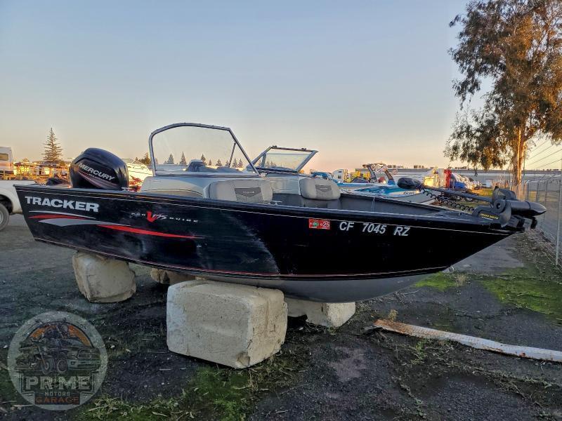 2018 TRACKER UNKNOWN