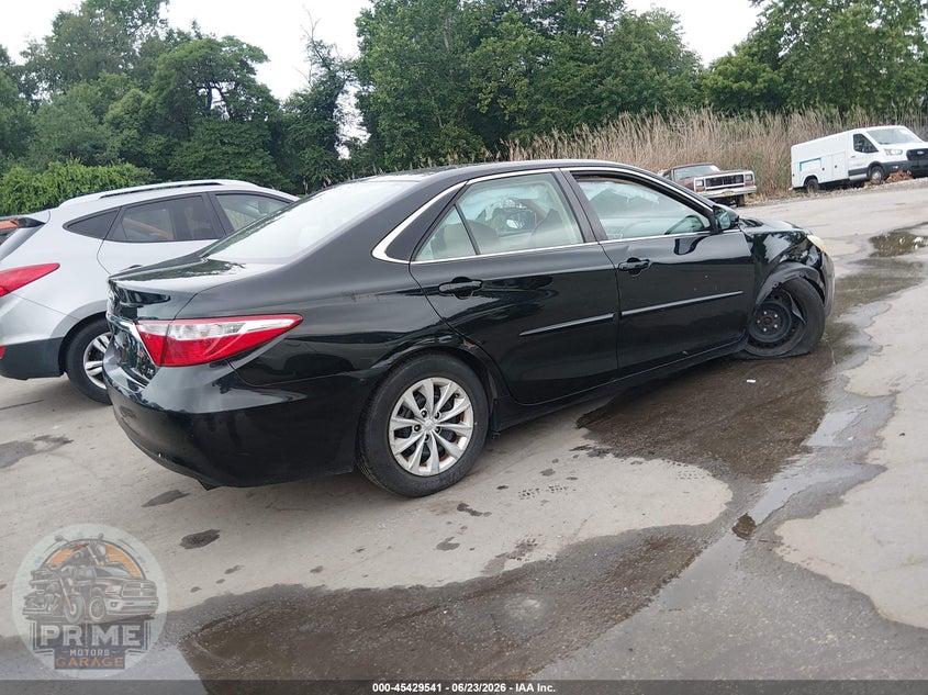 2016 TOYOTA CAMRY LE — фото 4