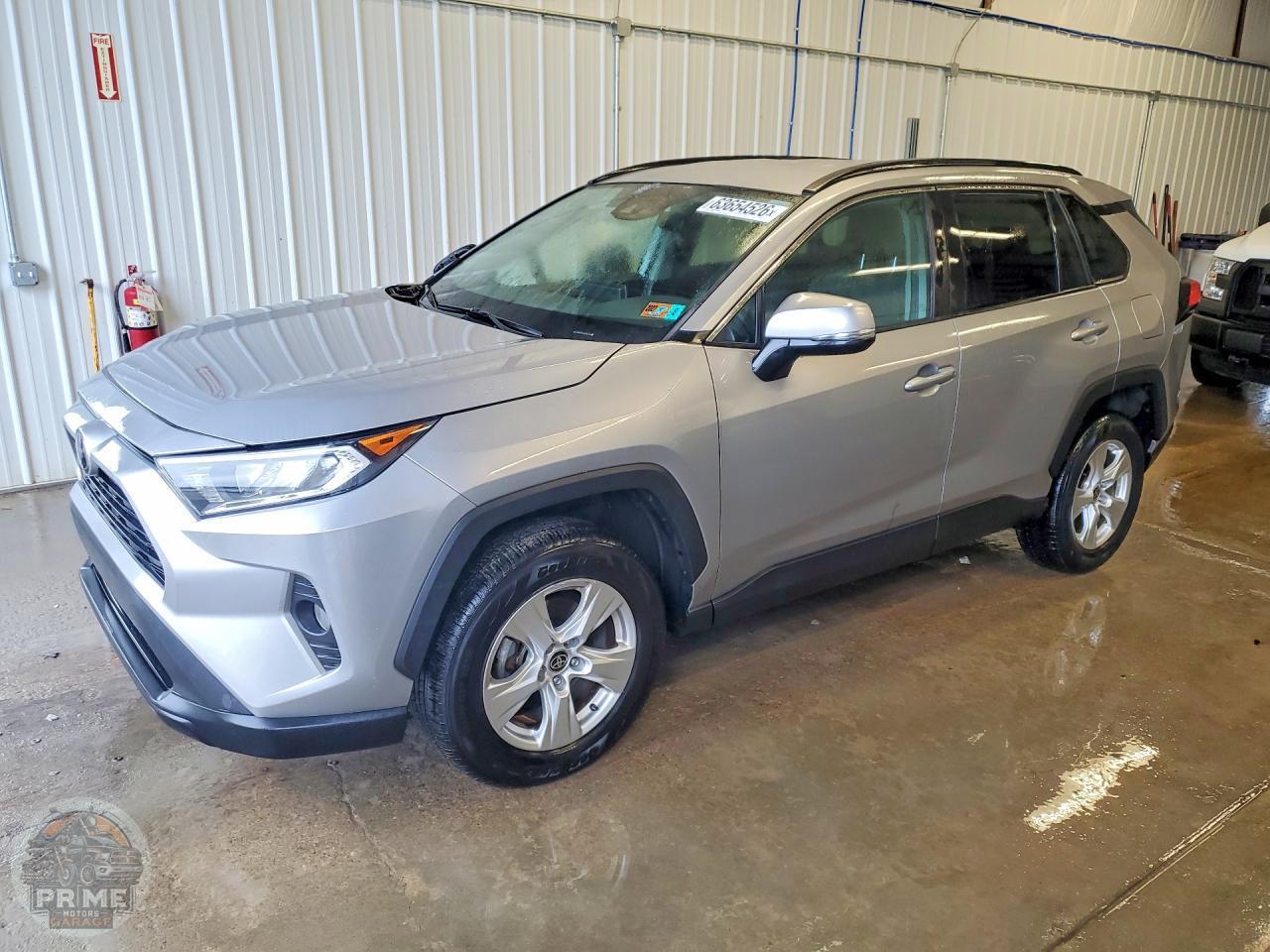 2021 TOYOTA RAV4 — фото 1