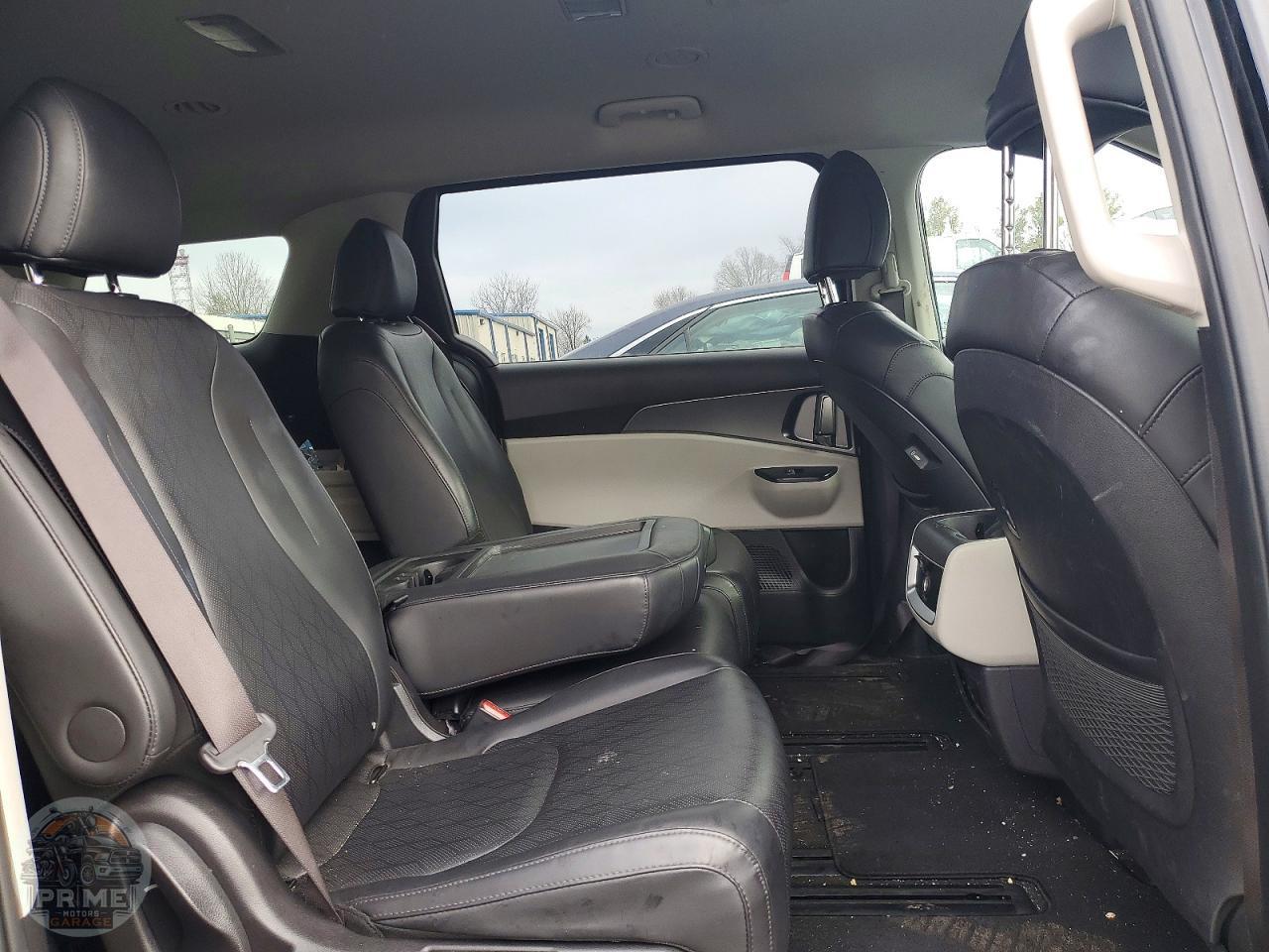 2023 KIA CARNIVAL — фото 11