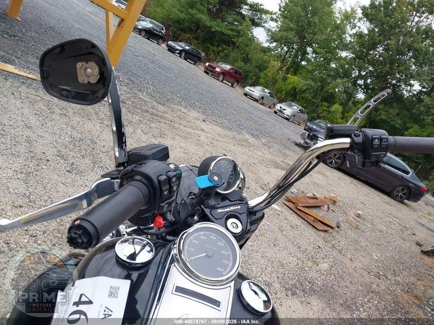 2017 HARLEY-DAVIDSON FLHP (POLICE ROAD KING) POLICE ROAD KING — фото 14