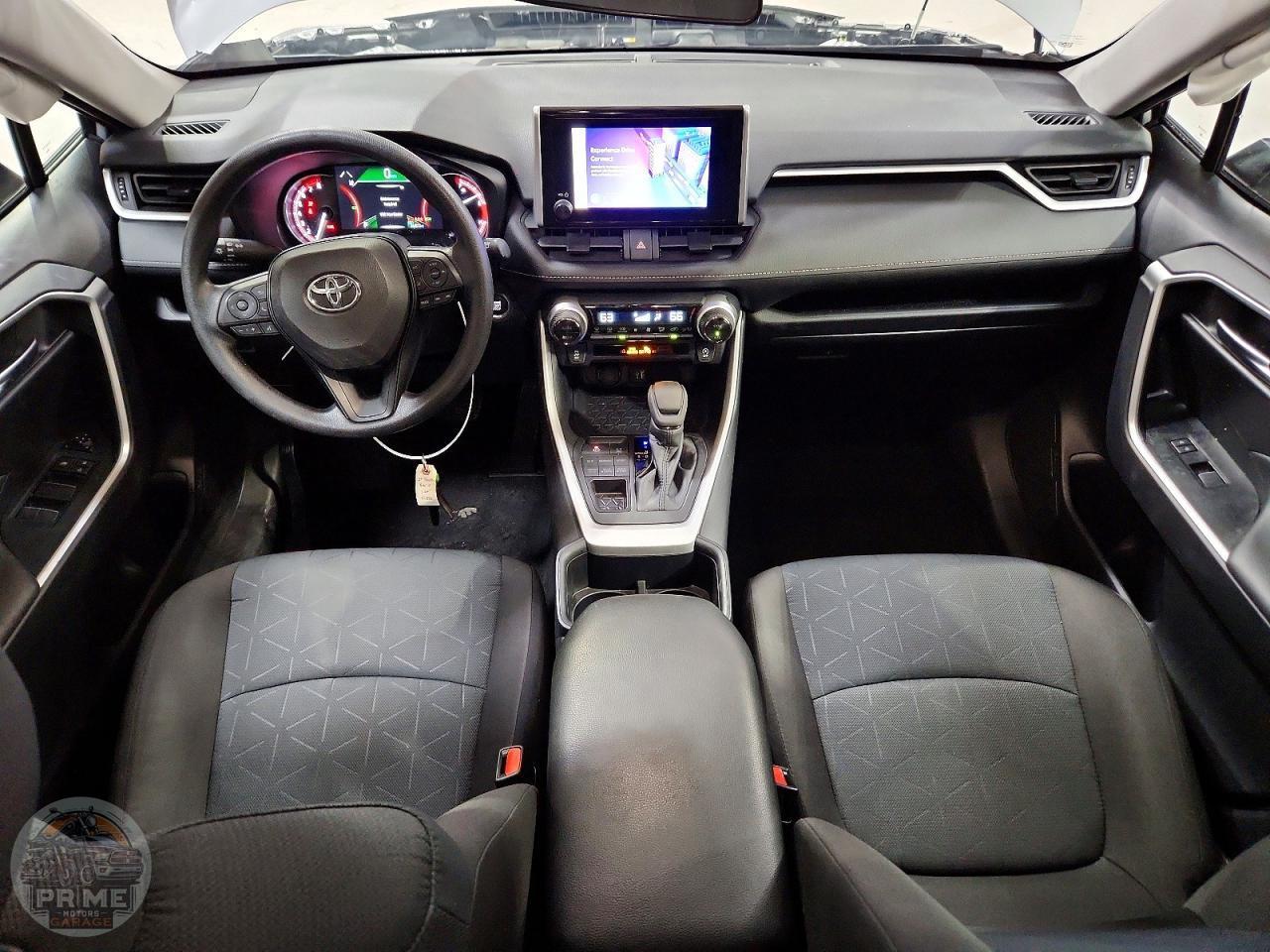 2025 TOYOTA RAV4 — фото 1