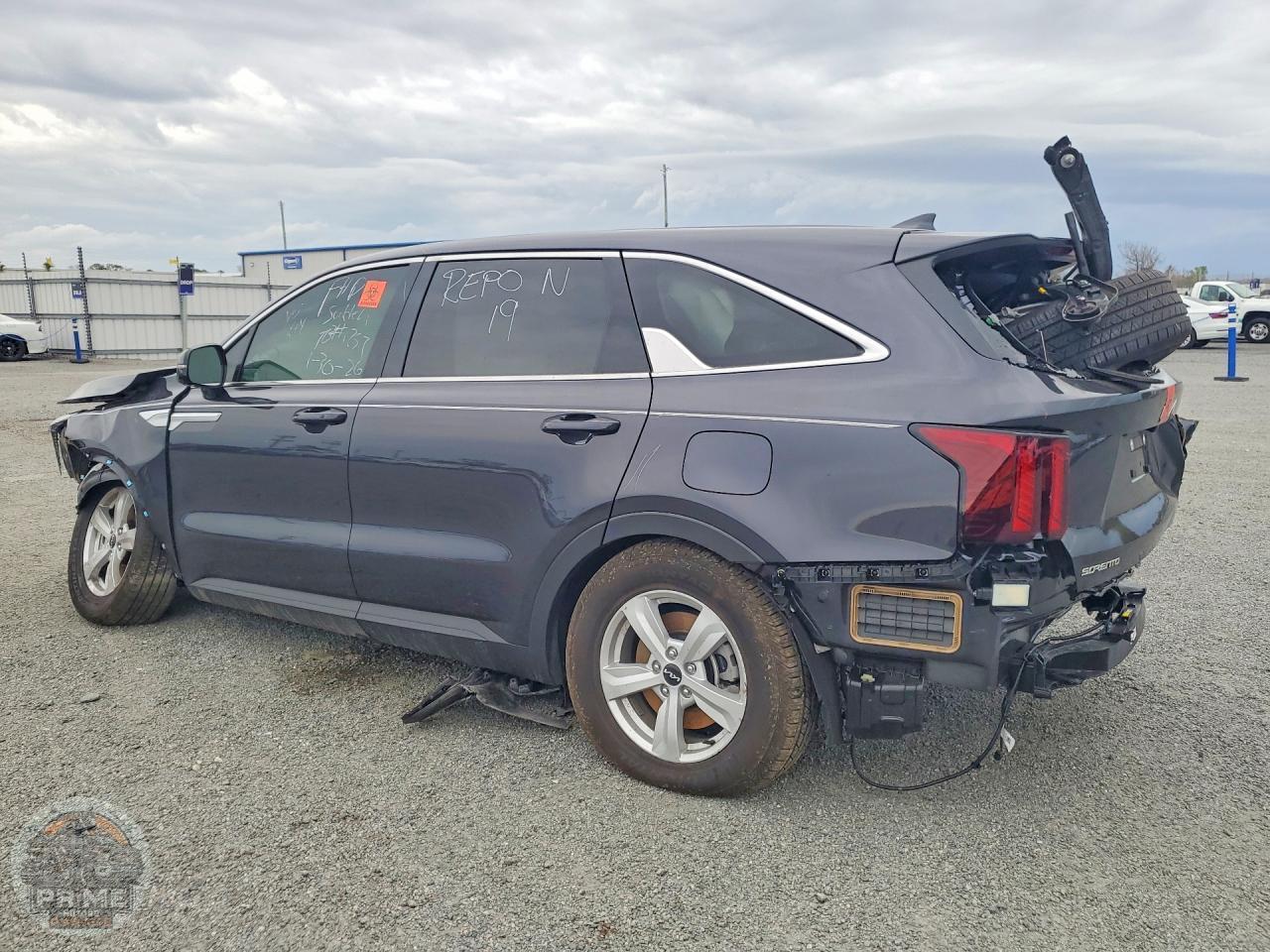 2026 KIA SORENTO — фото 2