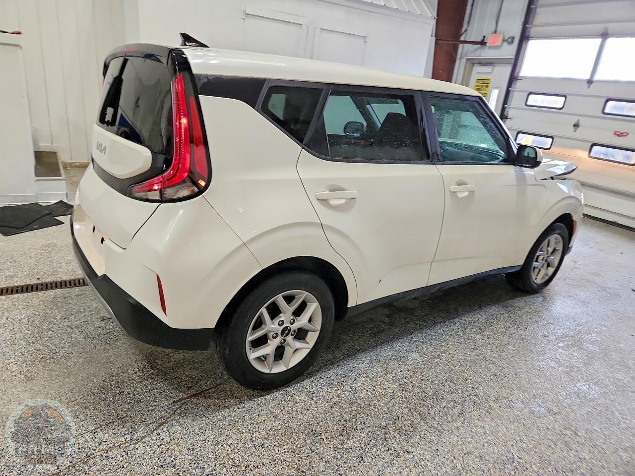 2025 KIA SOUL — фото 3