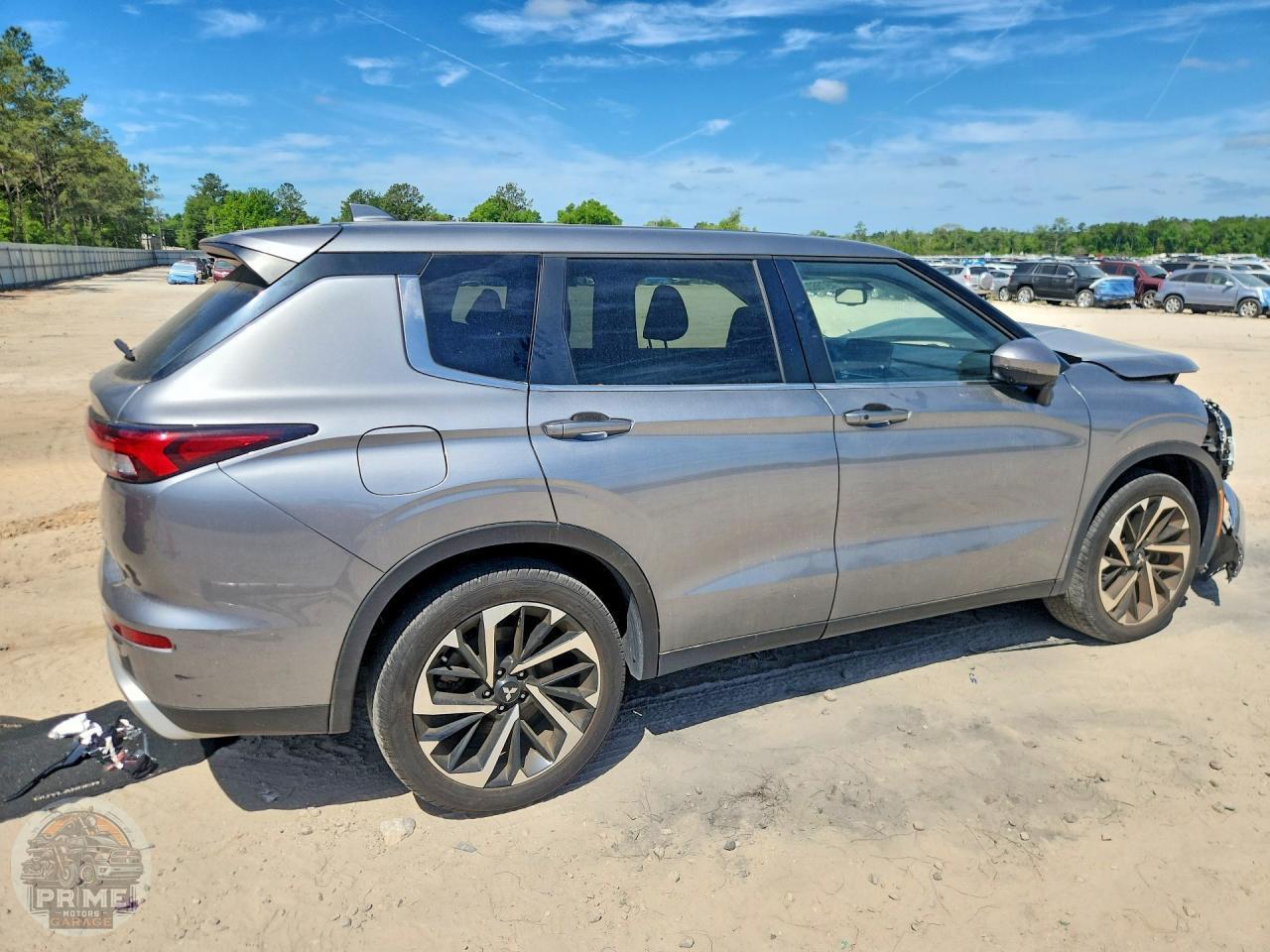 2023 MITSUBISHI OUTLANDER — фото 3
