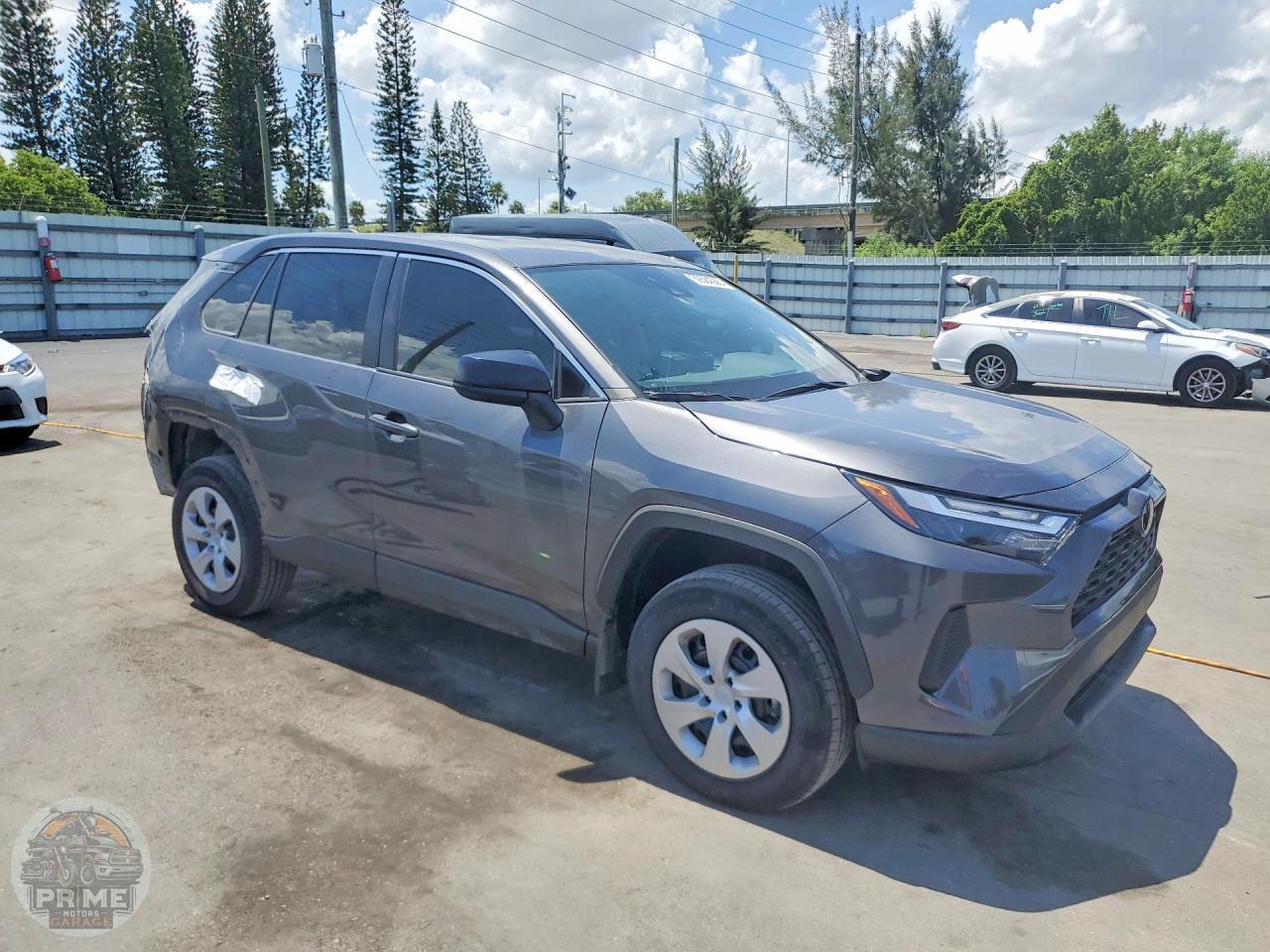 2025 TOYOTA RAV4 — фото 15