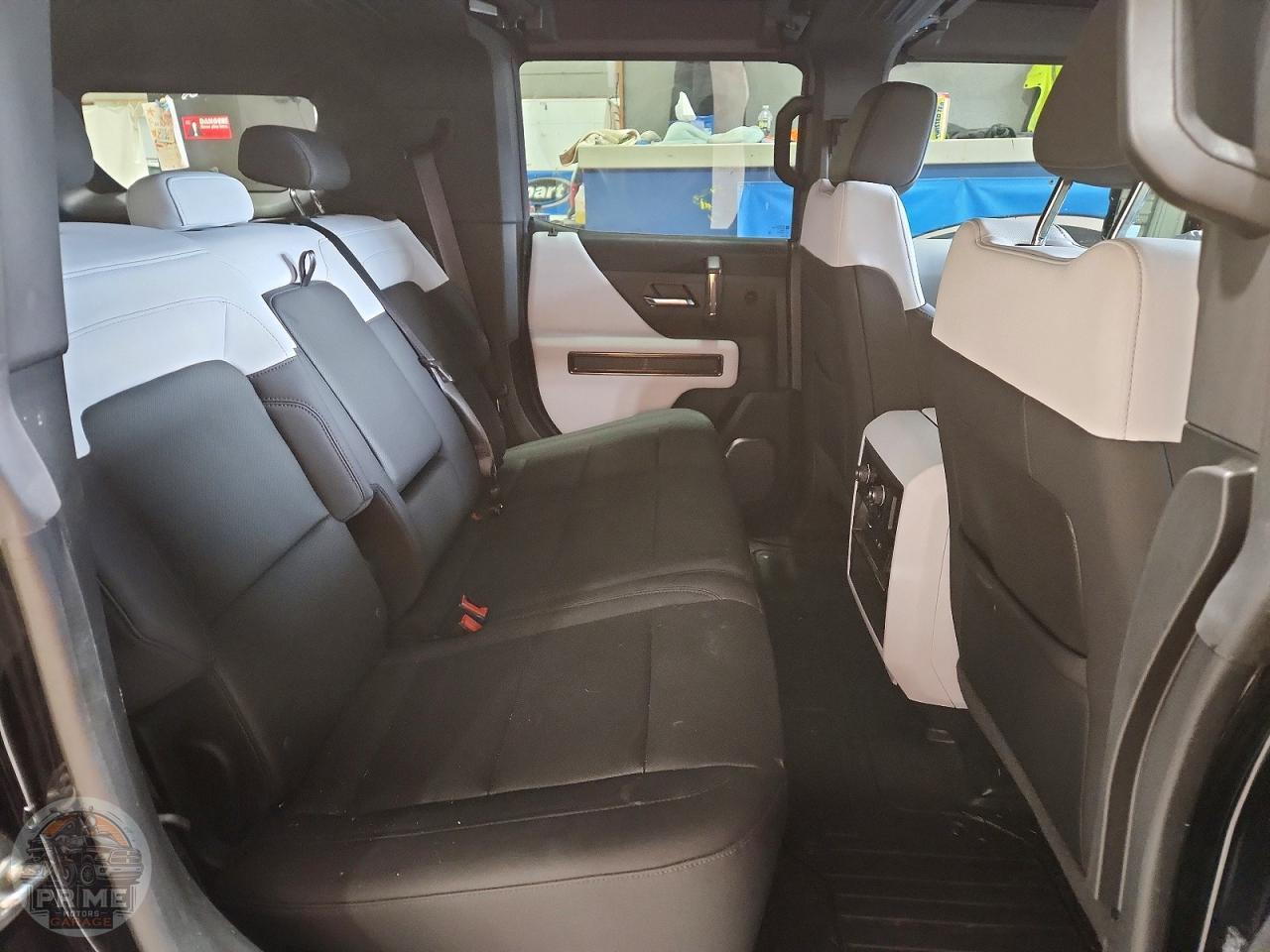 2024 GMC HUMMER — фото 22