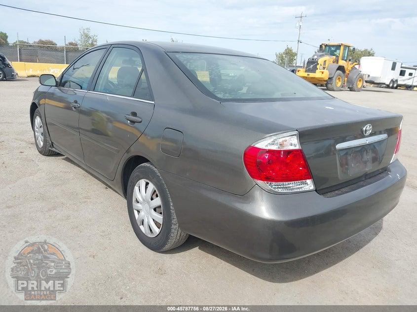 2005 TOYOTA CAMRY LE — фото 3