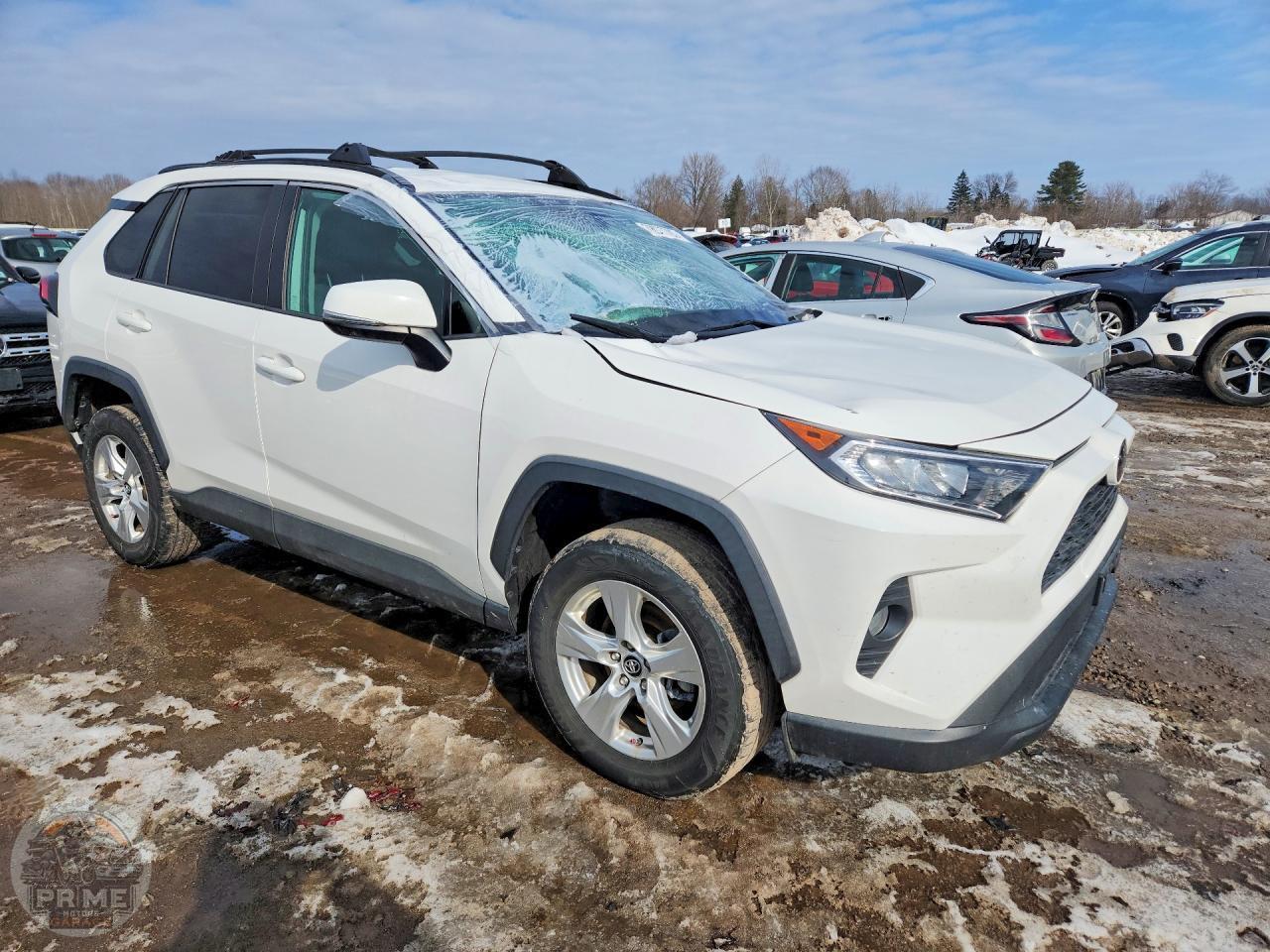 2020 TOYOTA RAV4 — фото 4