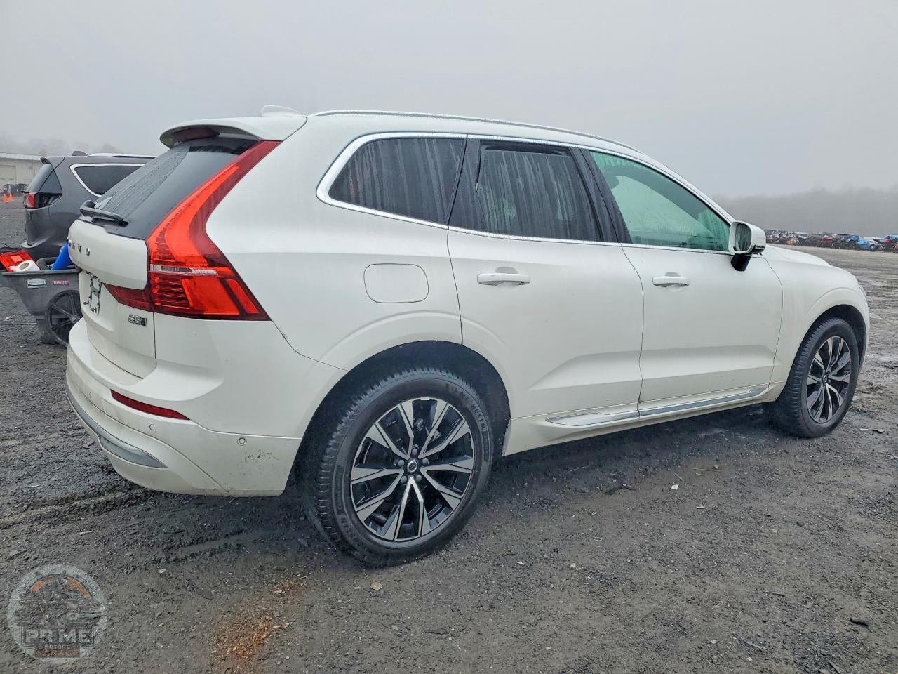 2023 VOLVO XC60 — фото 3