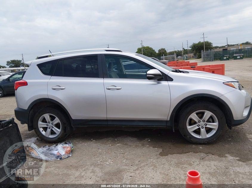 2013 TOYOTA RAV4 XLE — фото 13