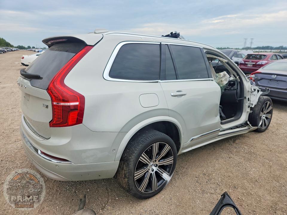2022 VOLVO XC90 — фото 5
