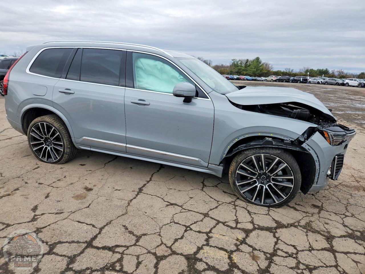 2025 VOLVO XC90 — фото 4