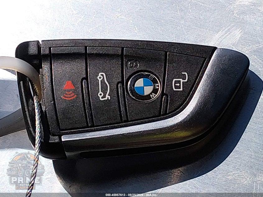 2021 BMW 330I — фото 11