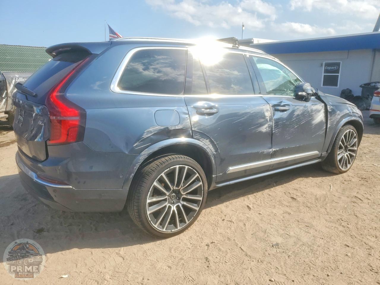 2025 VOLVO XC90 — фото 3