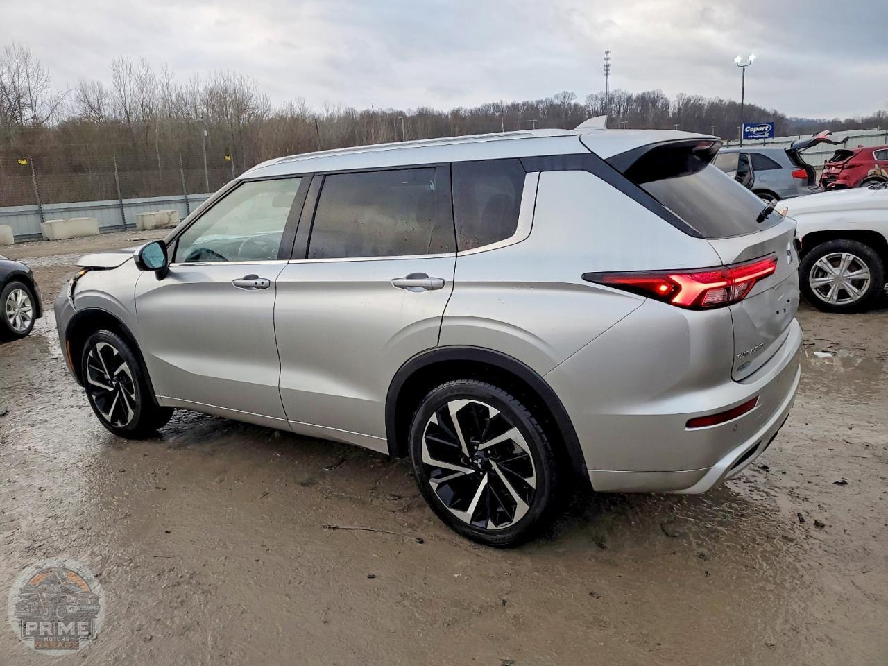 2022 MITSUBISHI OUTLANDER — фото 2