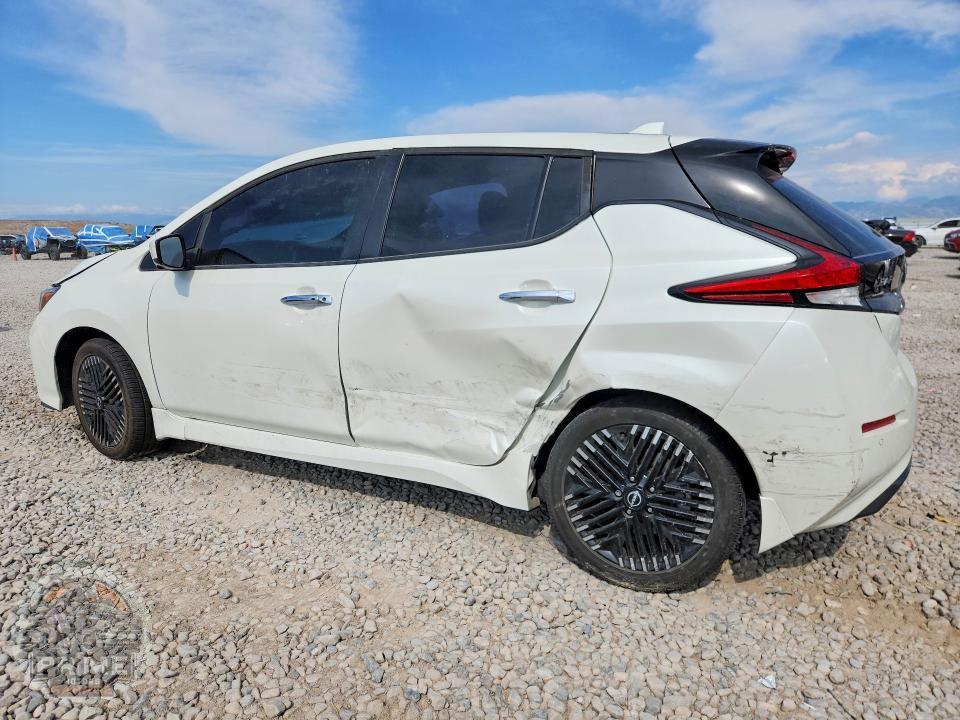 2023 NISSAN LEAF — фото 2