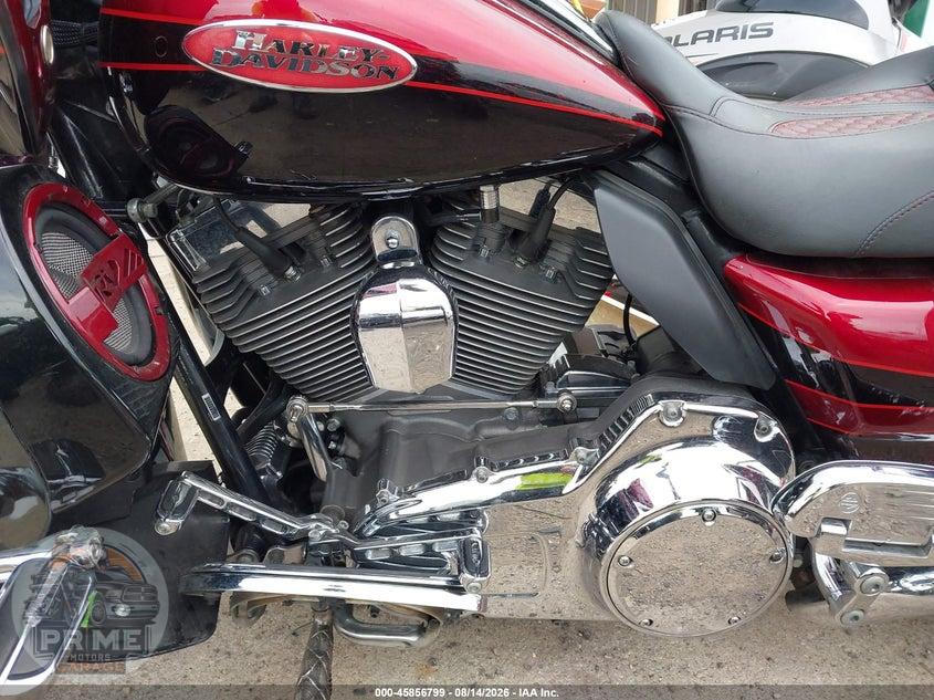 2011 HARLEY-DAVIDSON FLTRUSE (CVO ROAD GLIDE ULTRA) — фото 9