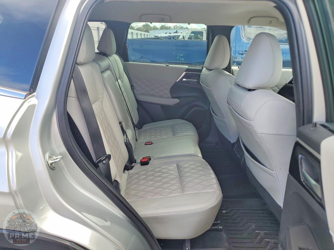 2023 MITSUBISHI OUTLANDER — фото 11
