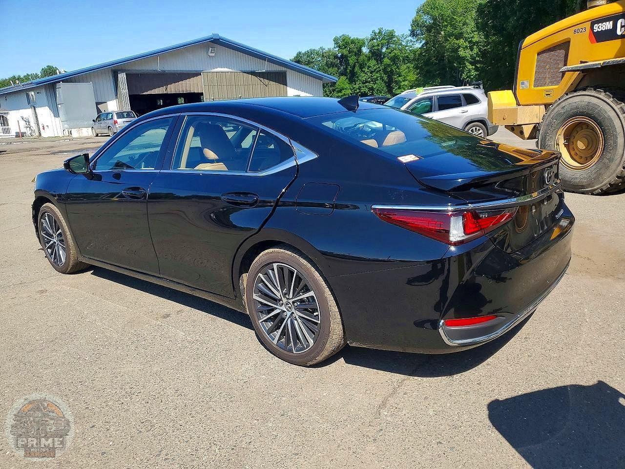 2024 LEXUS ES — фото 2