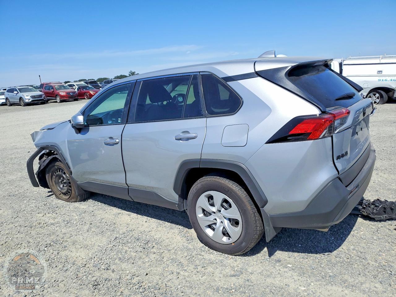 2025 TOYOTA RAV4 — фото 2