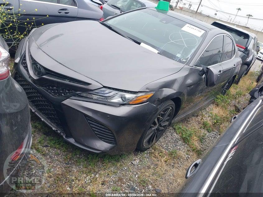 2019 TOYOTA CAMRY XSE — фото 2