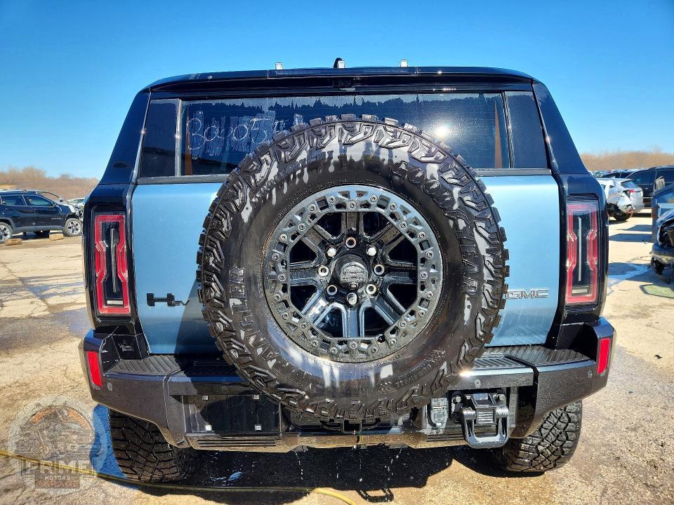 2024 GMC HUMMER — фото 6